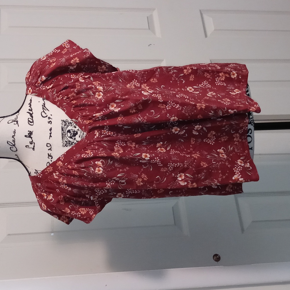 V neck floral shirt